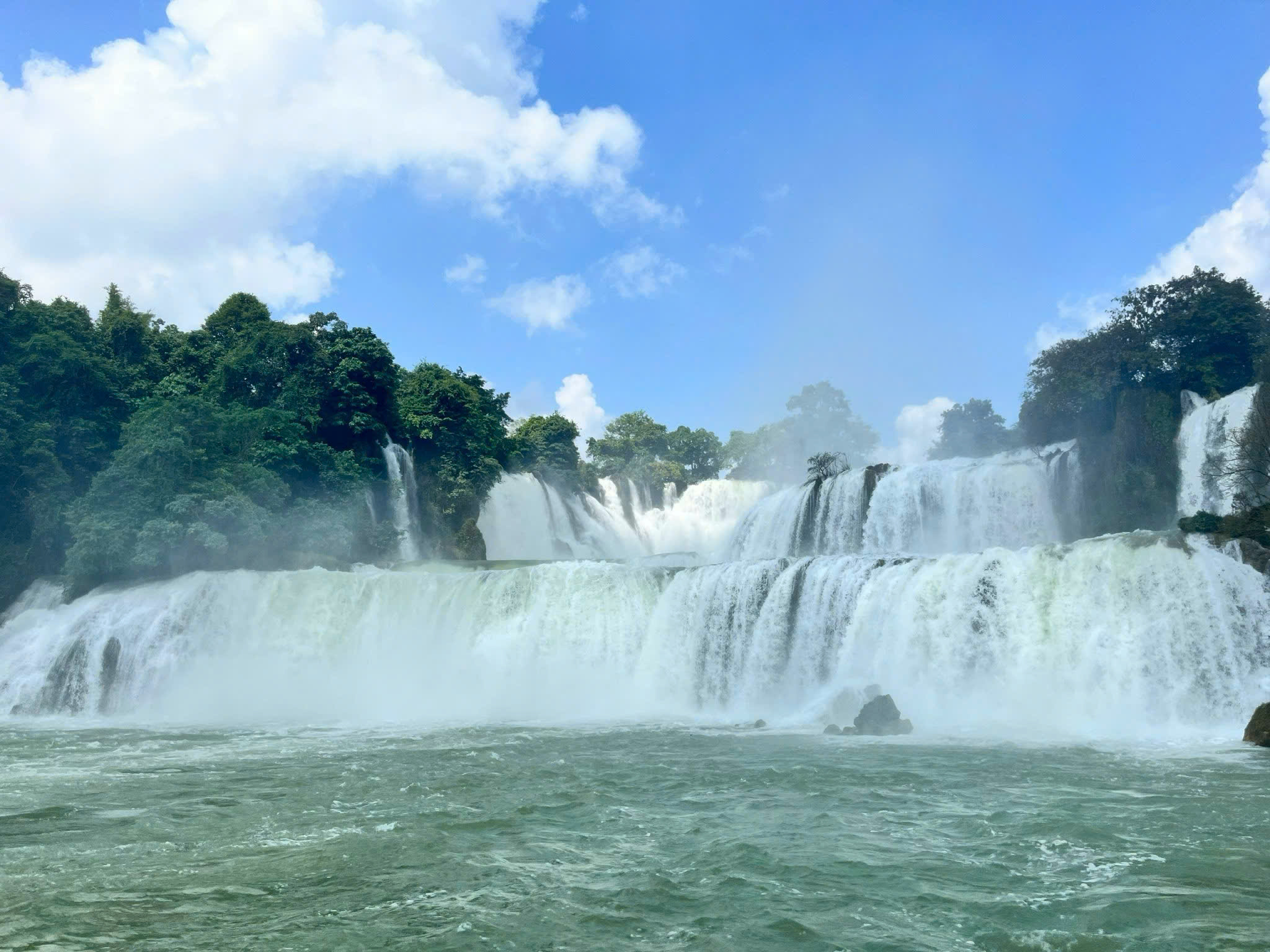 Ba Ba Lake & Ban Gioc Waterfall 3 days (4)