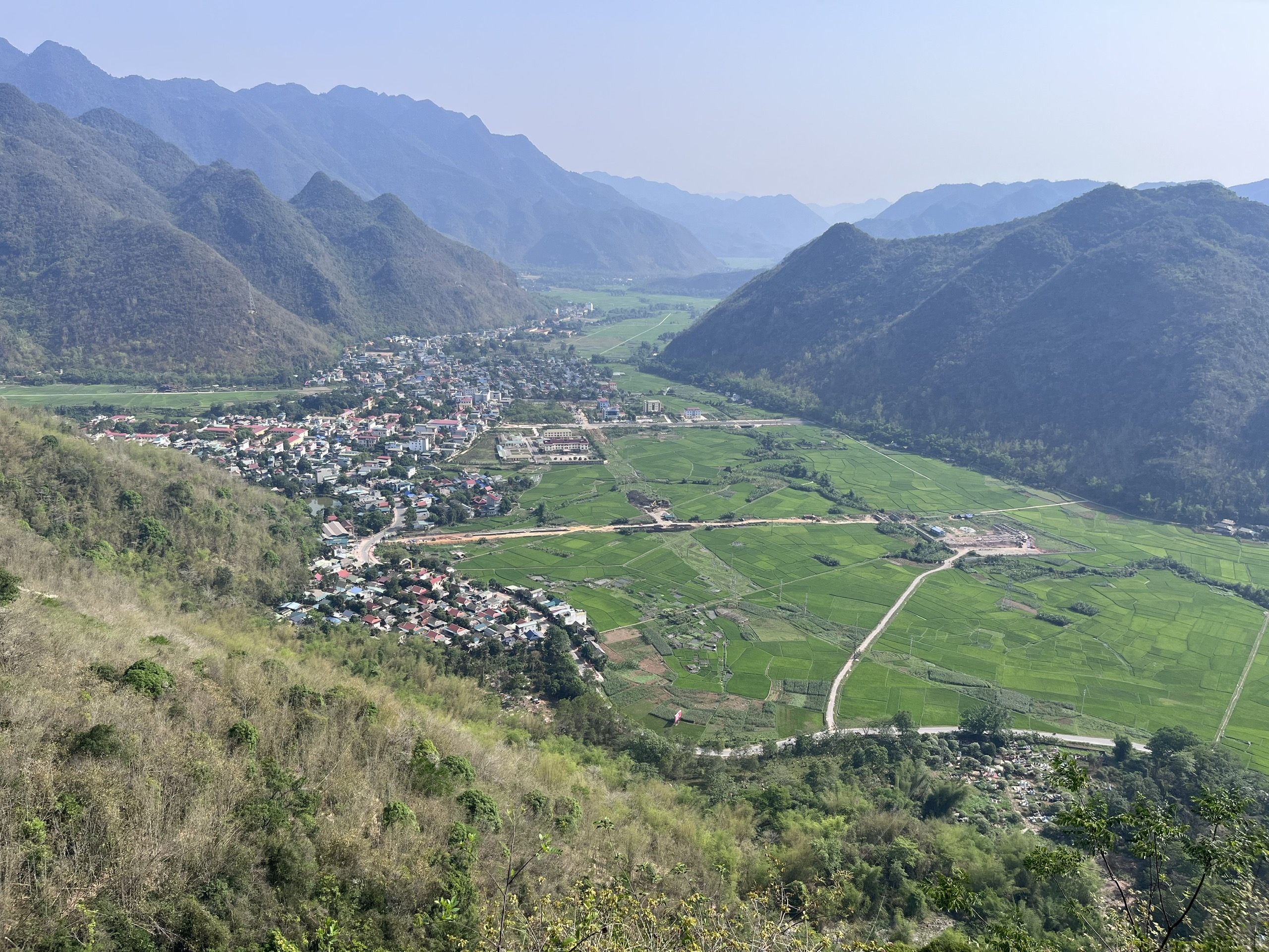 Mai Chau Scenic Journey 1 day (2)